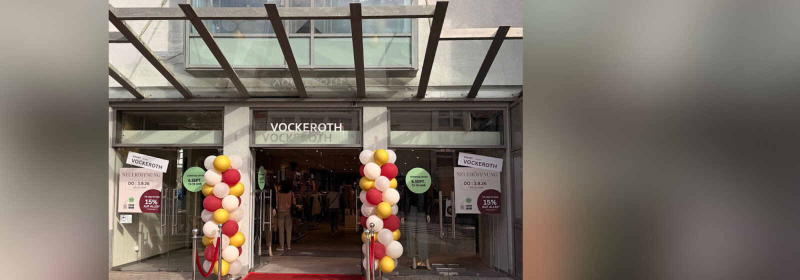 Eingang Markenmode Vockeroth in Homberg (Efze)
